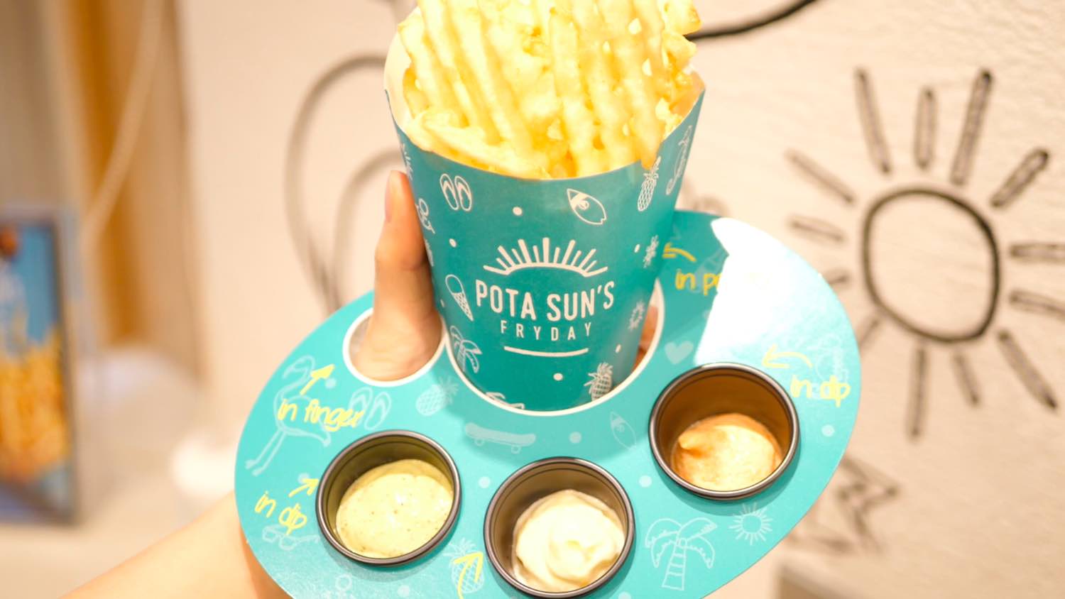 ポテトは選べる７種類 フライドポテト専門店 Pota Sun S Fryday ポタサンズフライデー Lipcy Fukuoka リプシー福岡